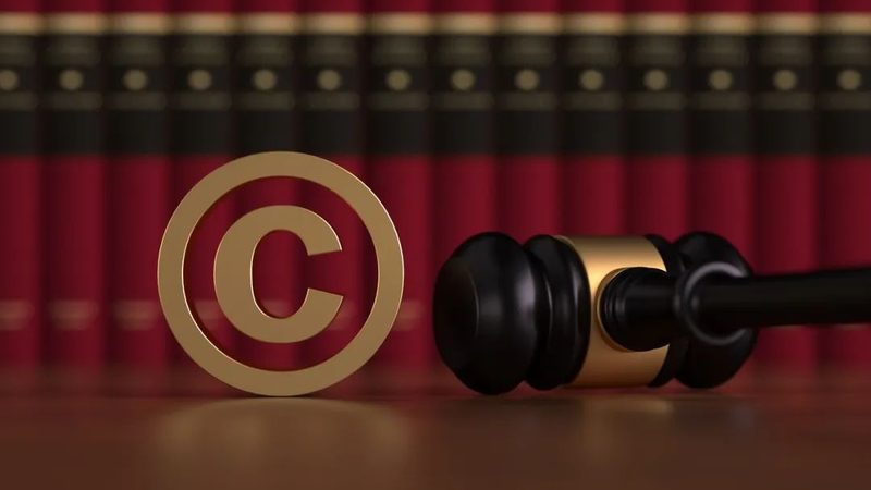 选择专利代理公司时，首先要考察其资质。一家合格的专利代理公司应具备以下条件：
