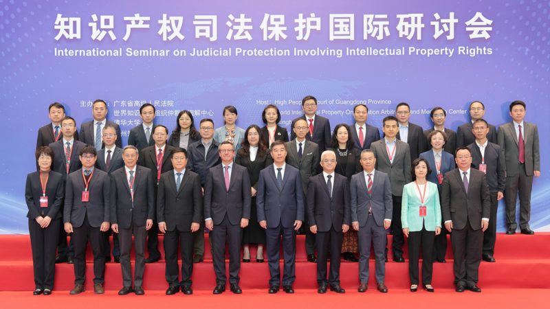成都公司注册：自己动手与专业机构协助的差异化分析